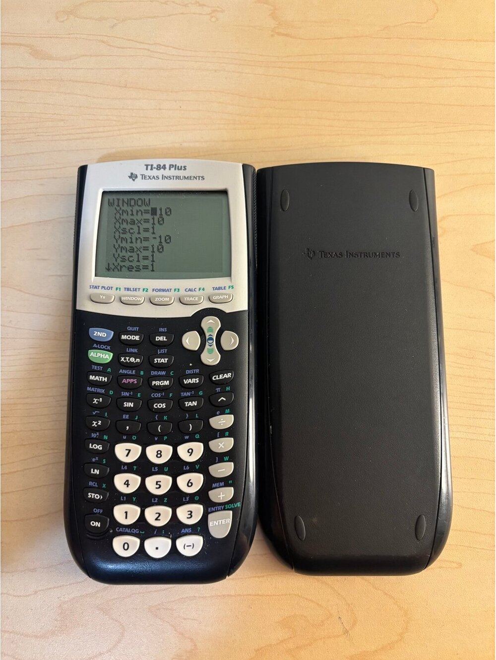 Texas Instruments TI84 Plus - Works - Picture 2 of 4